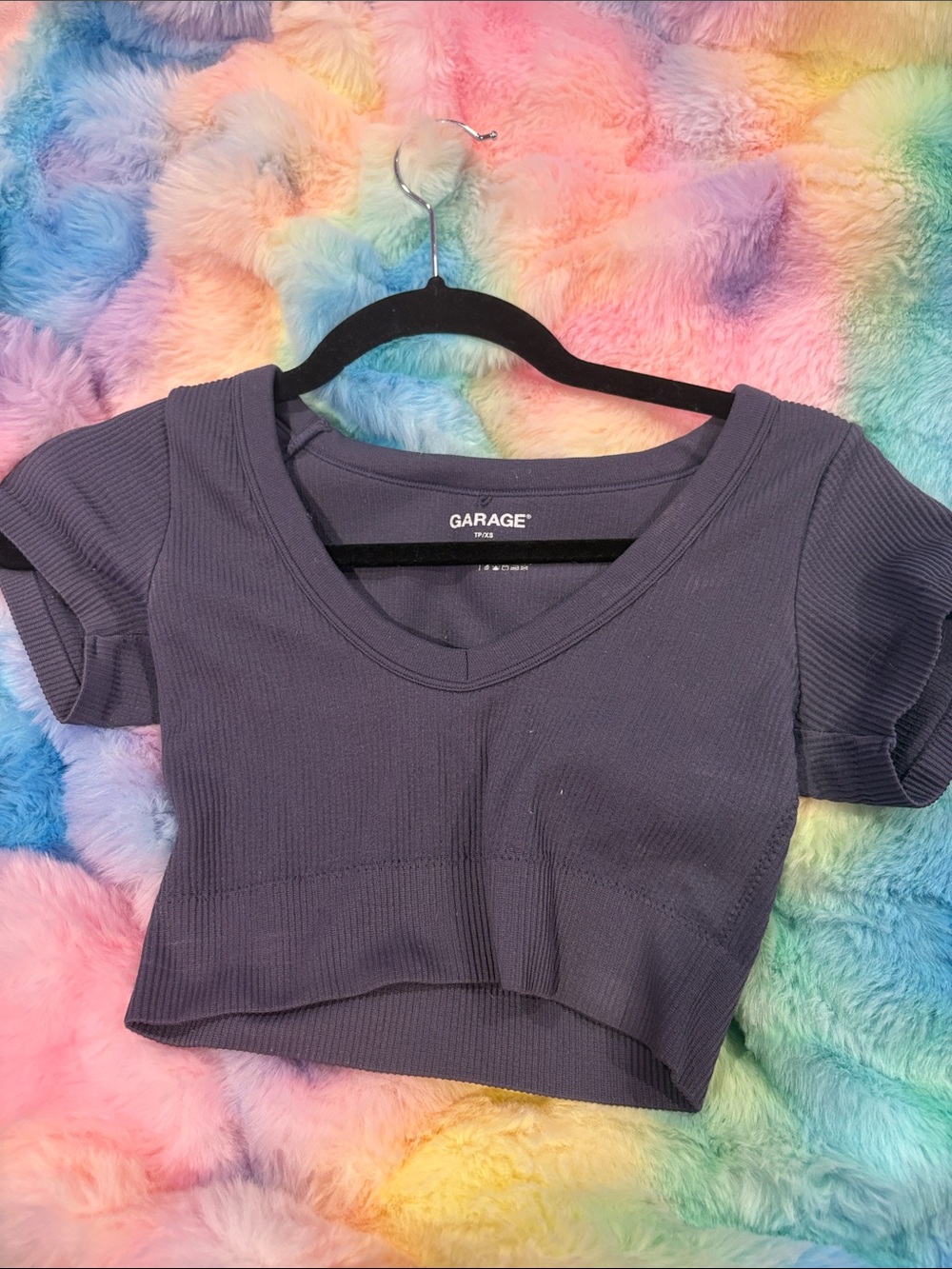 Garage Ribbed V-Neck Crop Top